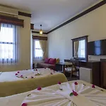 Yucelen Szálloda 4*