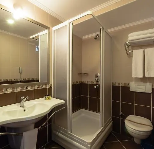 Yucelen Hotel