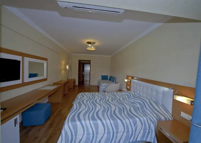 Yucelen 아키아카